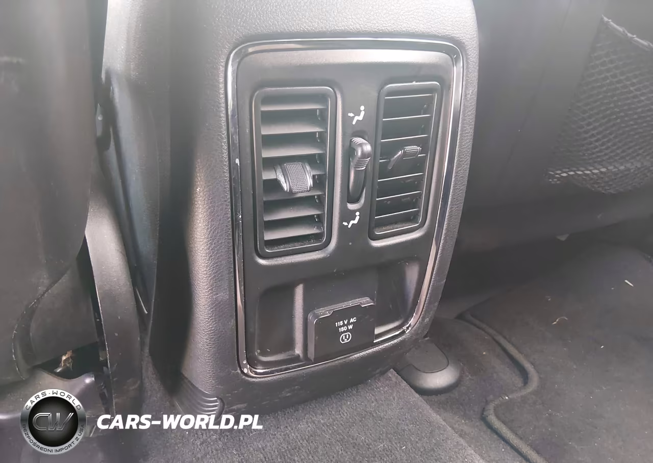 2018 Jeep Grand Cherokee Altitude 4X2 VIN:1C4RJEAGXJC212417 - 19