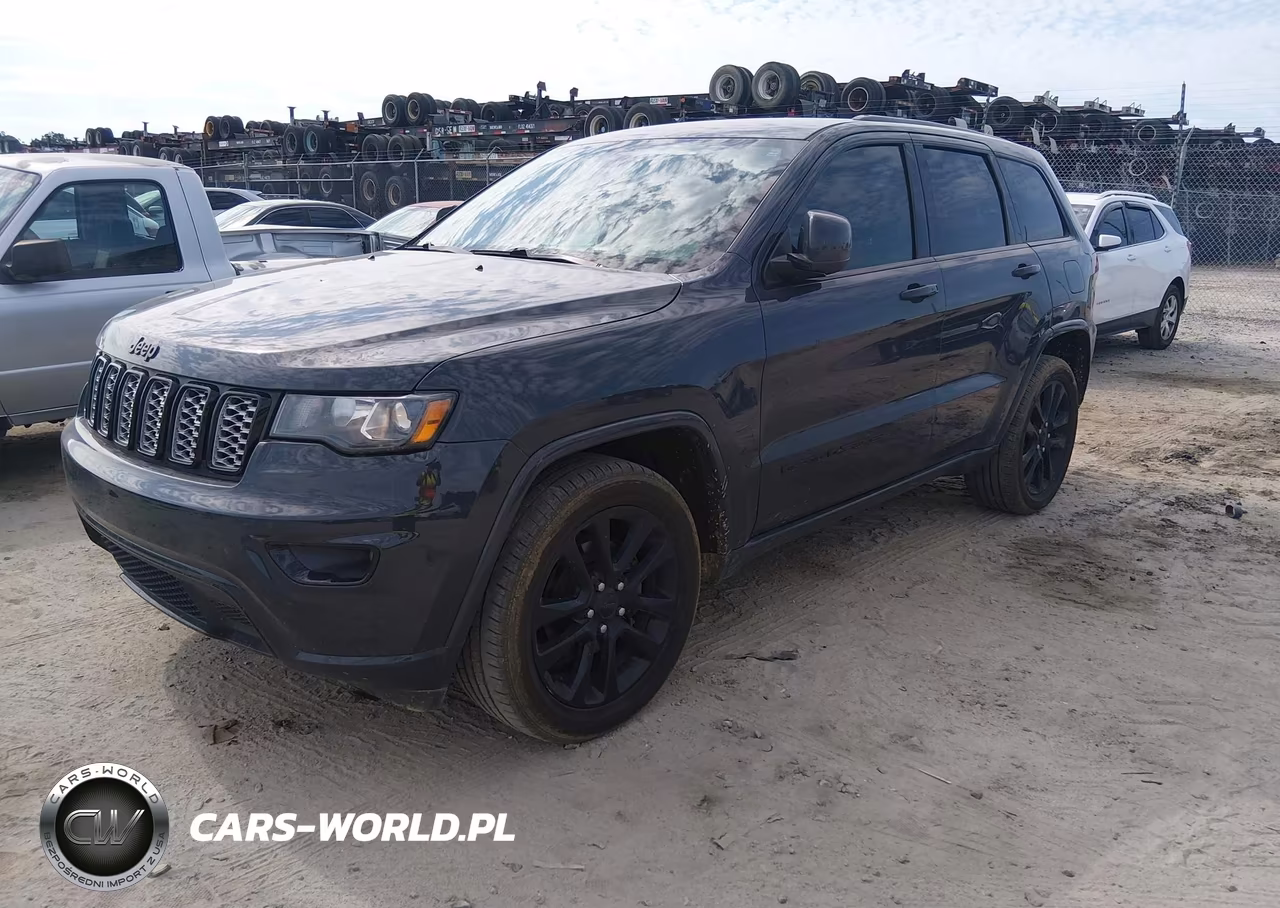 2018 Jeep Grand Cherokee Altitude 4X2 VIN:1C4RJEAGXJC212417 - 2