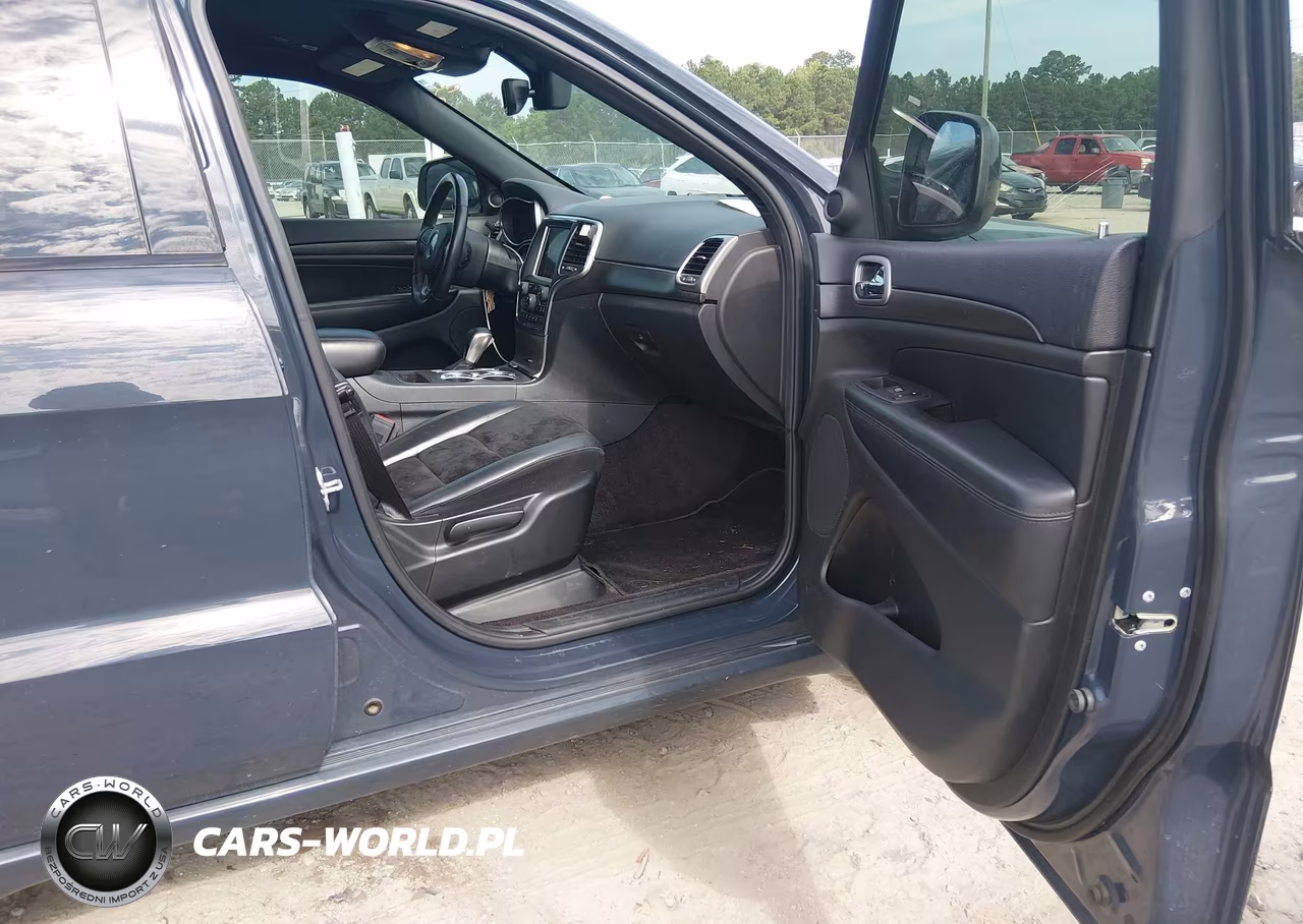 2018 Jeep Grand Cherokee Altitude 4X2 VIN:1C4RJEAGXJC212417 - 5