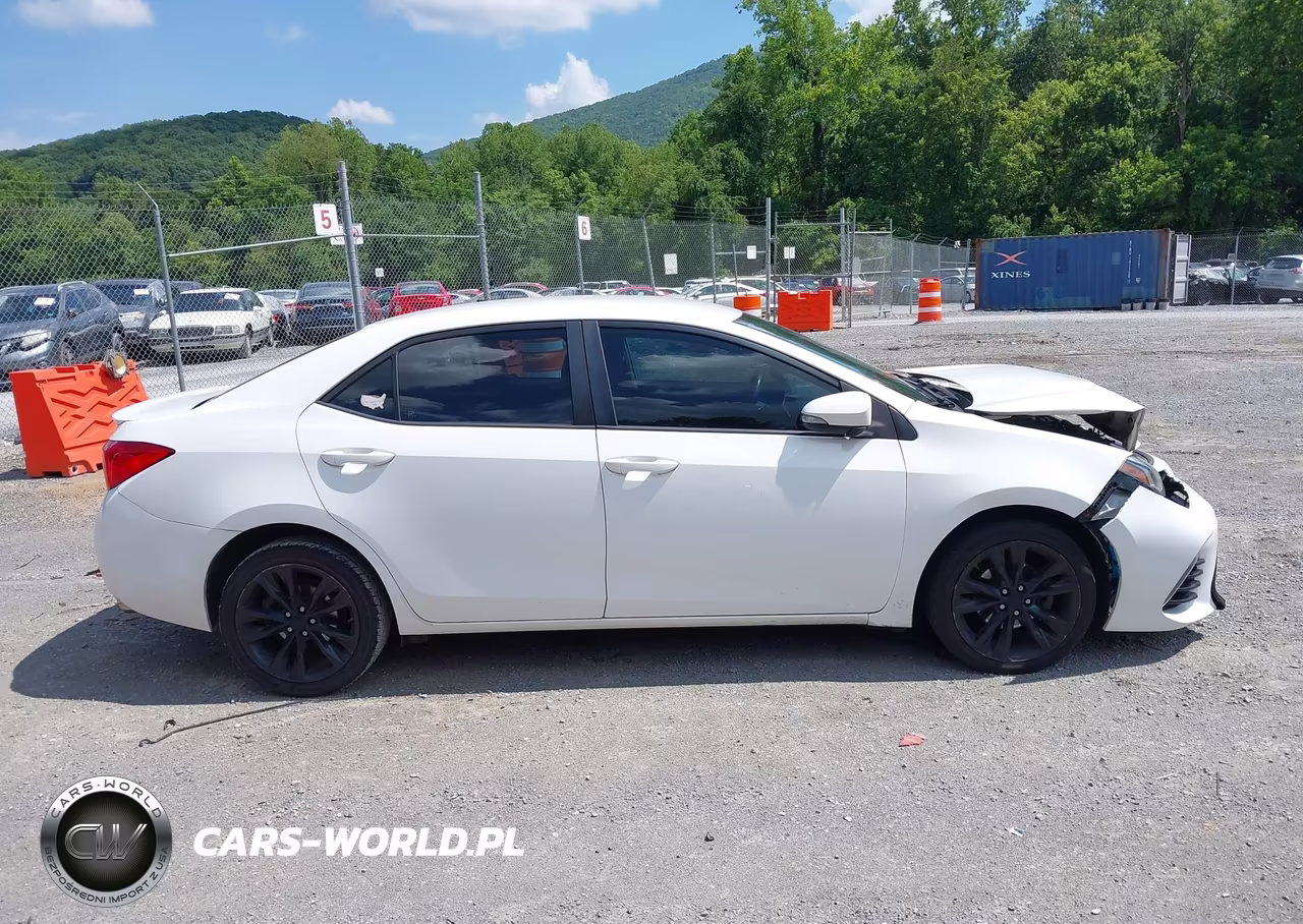 2017 Toyota Corolla Se VIN:2T1BURHE8HC767209 - 13