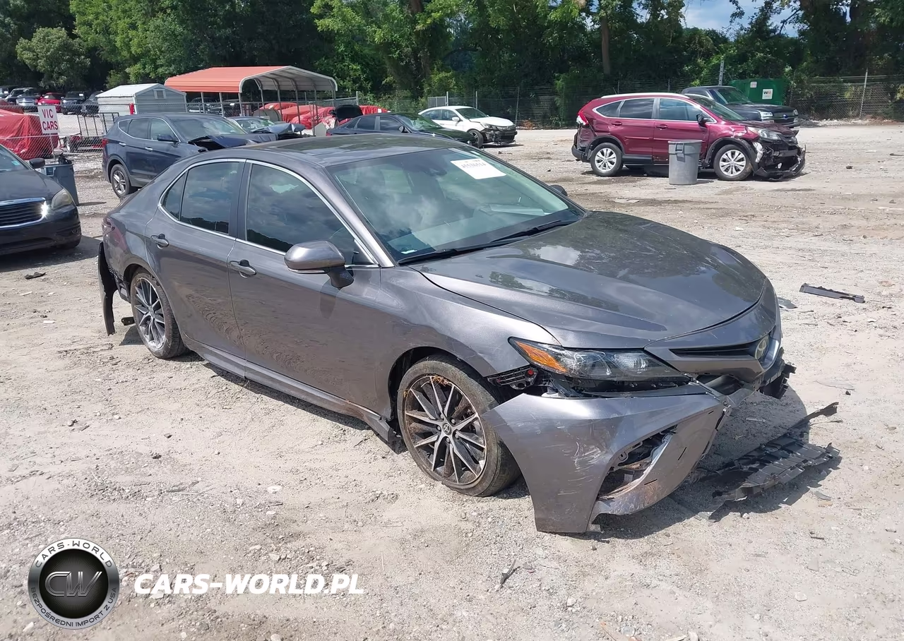 2024 Toyota Camry Se – zdjęcie 1 z 16