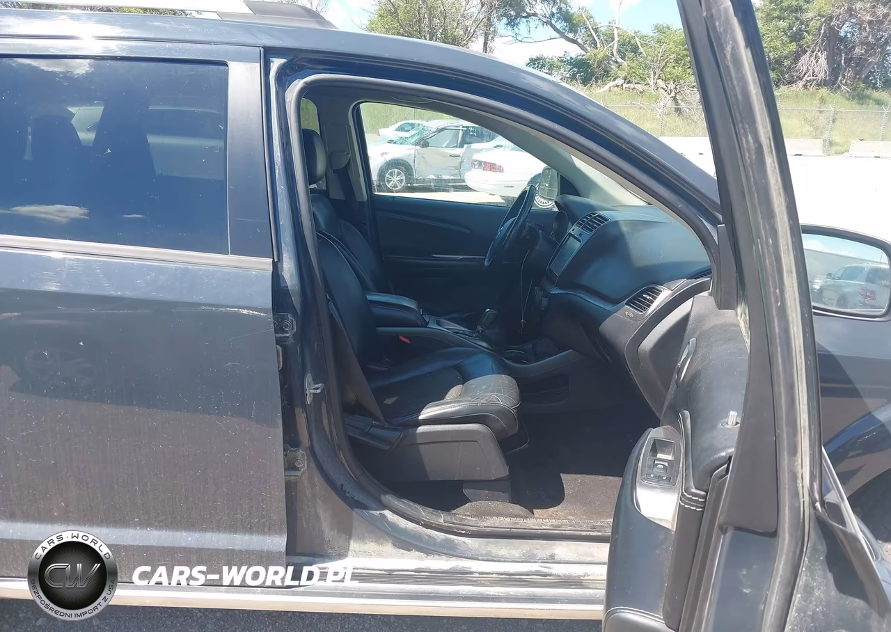 2018 Dodge Journey Crossroad Awd VIN:3C4PDDGG7JT387342 - 5