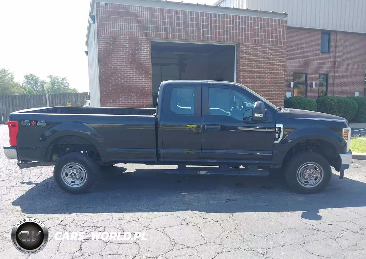 2018 Ford F-350 VIN:1FT8X3B6XJEC83996 - 15