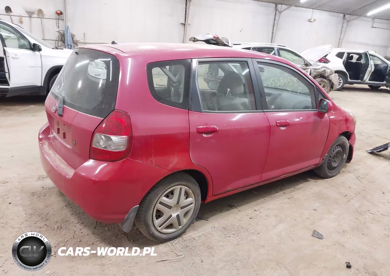 2007 Honda Fit VIN:JHMGD38437S021367 - 4