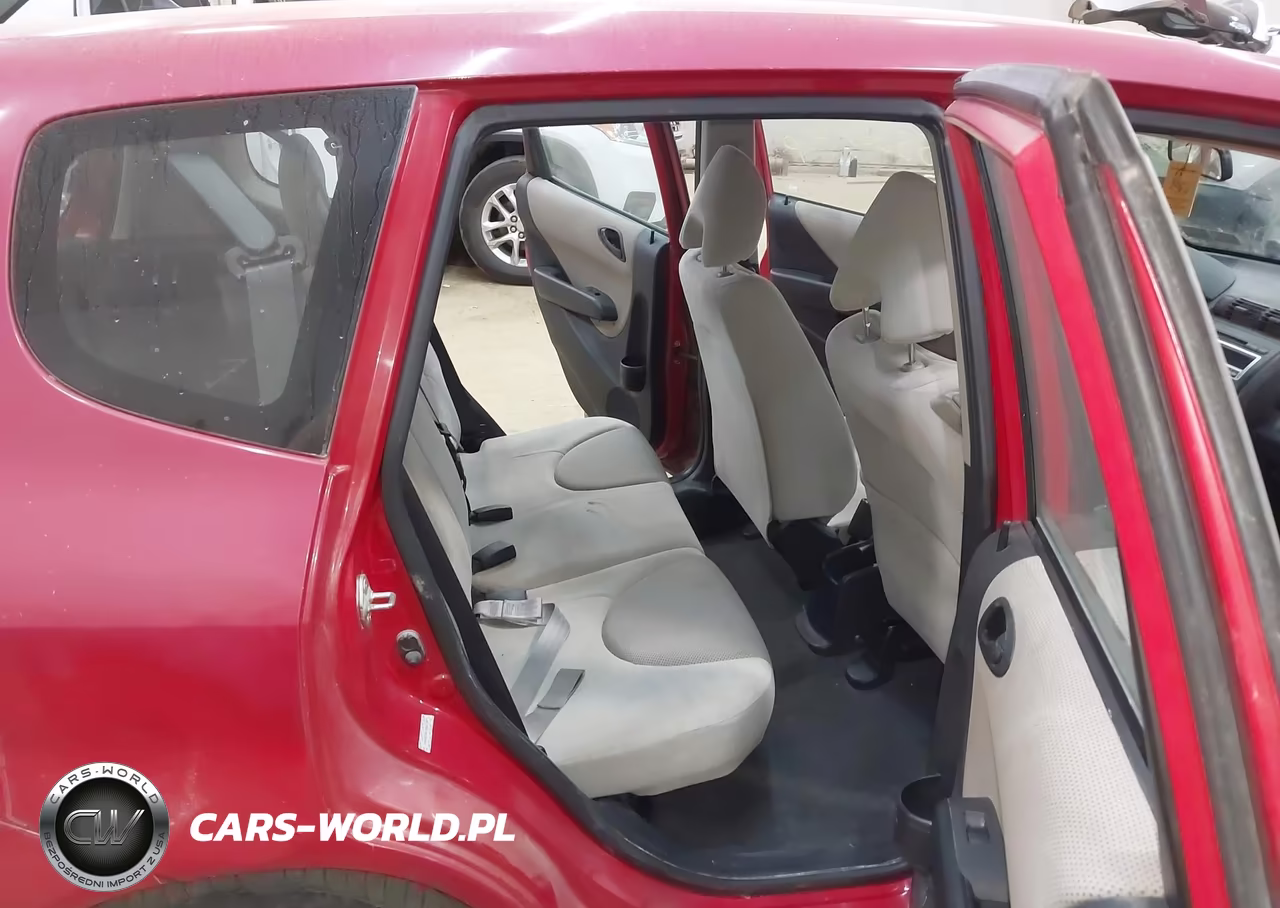 2007 Honda Fit VIN:JHMGD38437S021367 - 8
