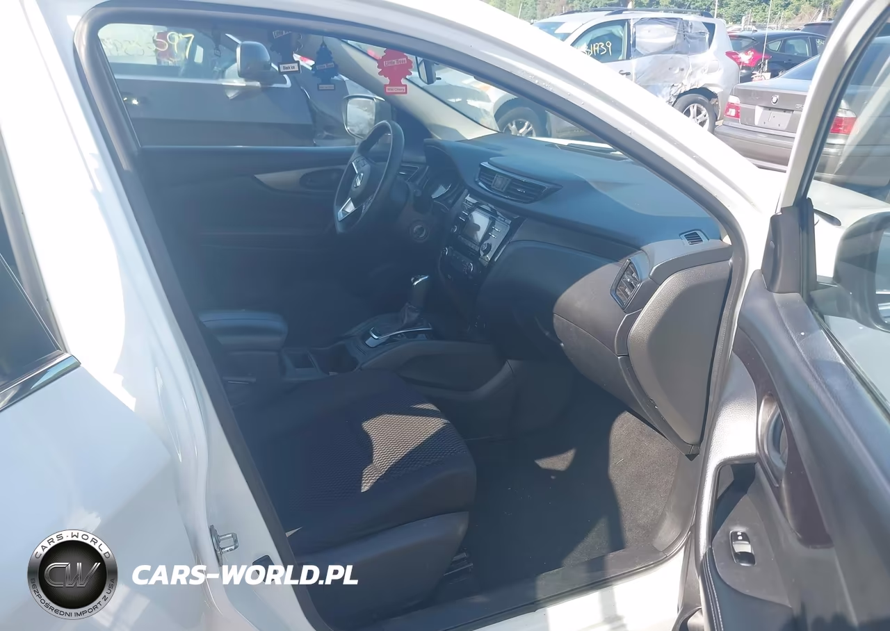 2018 Nissan Rogue Sport S VIN:JN1BJ1CR0JW255514 - 5