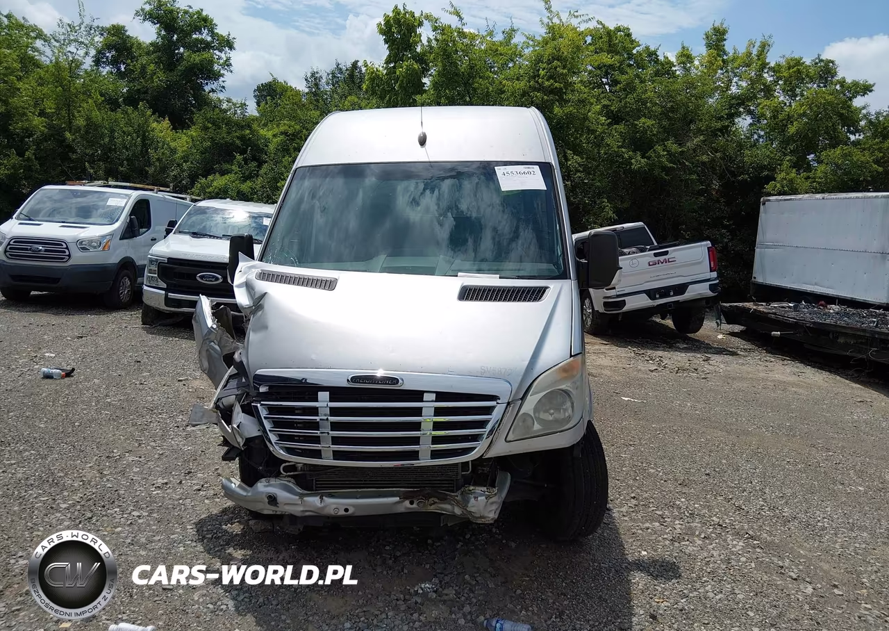 2010 Freightliner Sprinter 2500 VIN:WDYPE8CC4A5445872 - 12