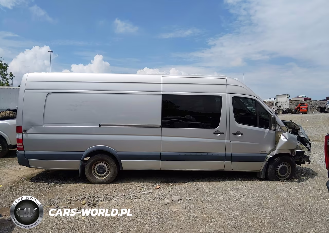 2010 Freightliner Sprinter 2500 VIN:WDYPE8CC4A5445872 - 13