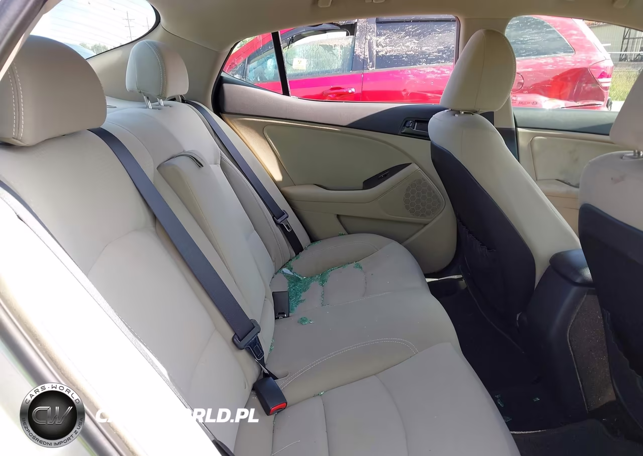 2012 Kia Optima Lx VIN:5XXGM4A72CG058913 - 8