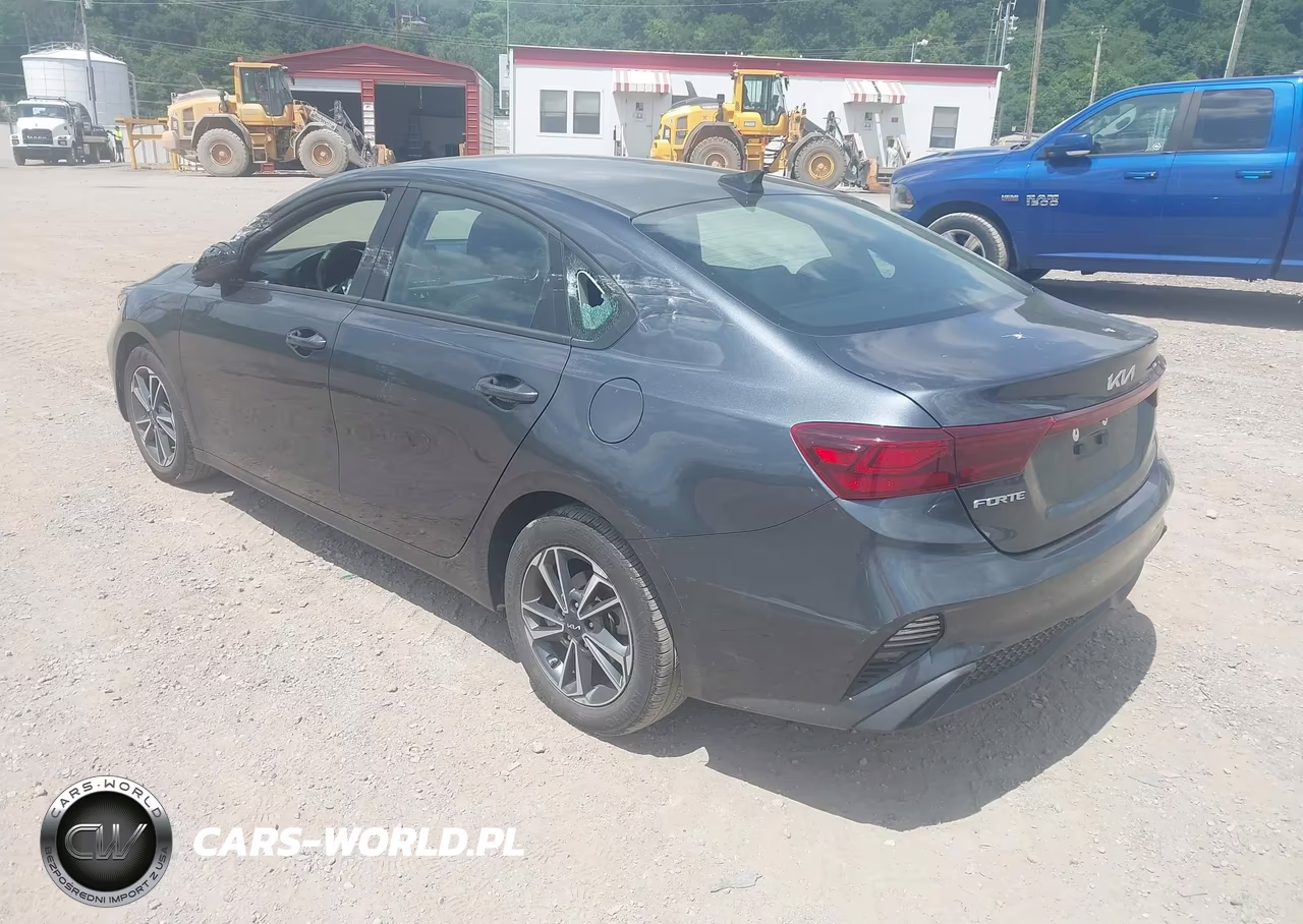 2023 Kia Forte Lxs VIN:3KPF24AD3PE561761 - 3