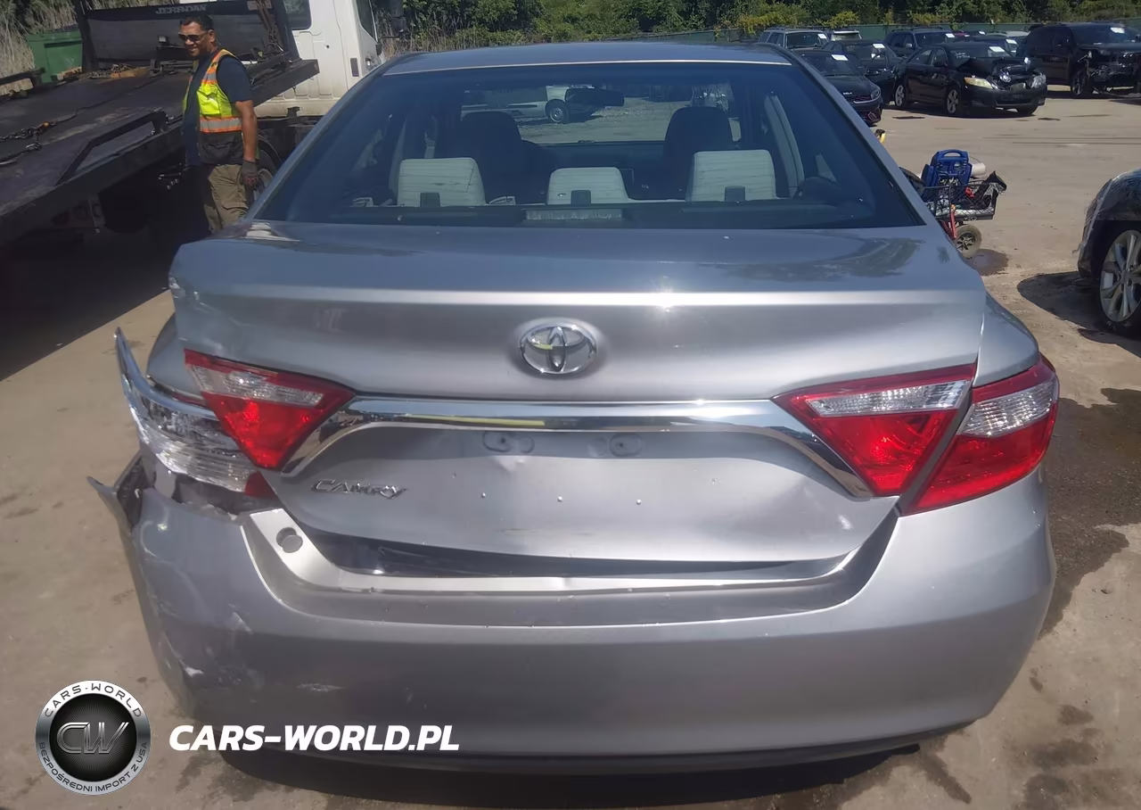 2017 Toyota Camry Le VIN:4T1BF1FK8HU434611 - 16