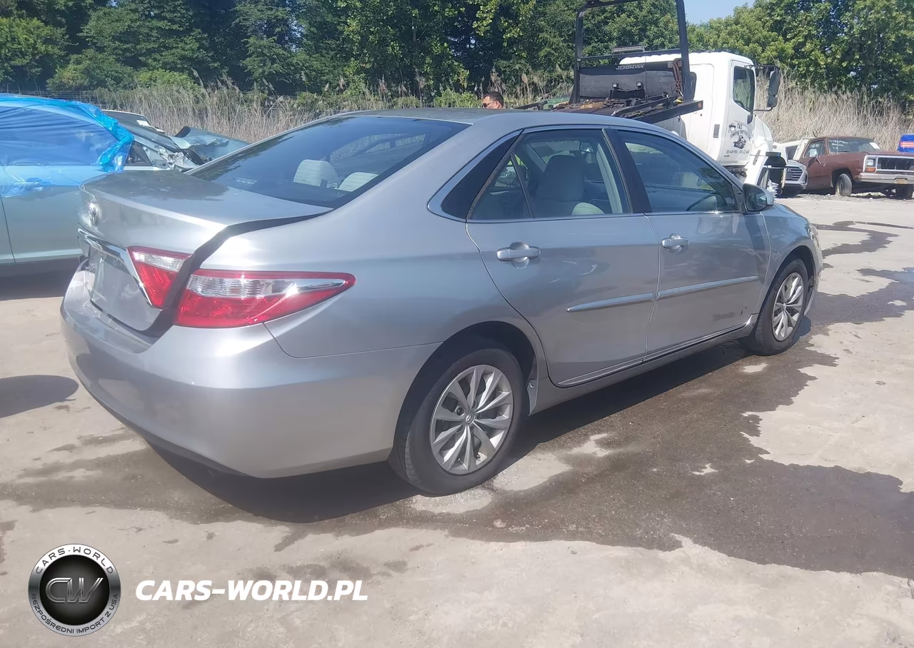 2017 Toyota Camry Le VIN:4T1BF1FK8HU434611 - 4