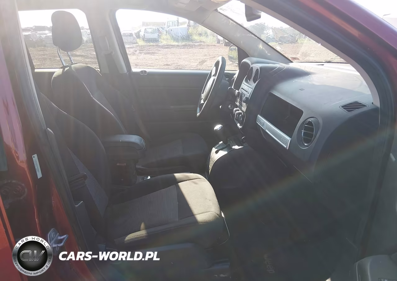 2016 Jeep Compass Sport VIN:1C4NJDBBXGD520203 - 5
