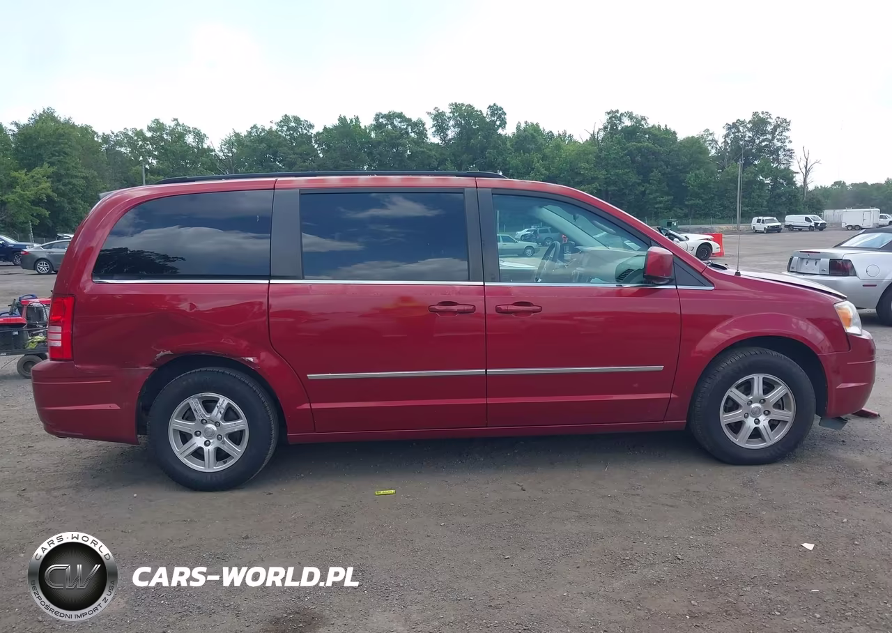 2010 Chrysler Town & Country Touring VIN:2A4RR5D13AR109082 - 13