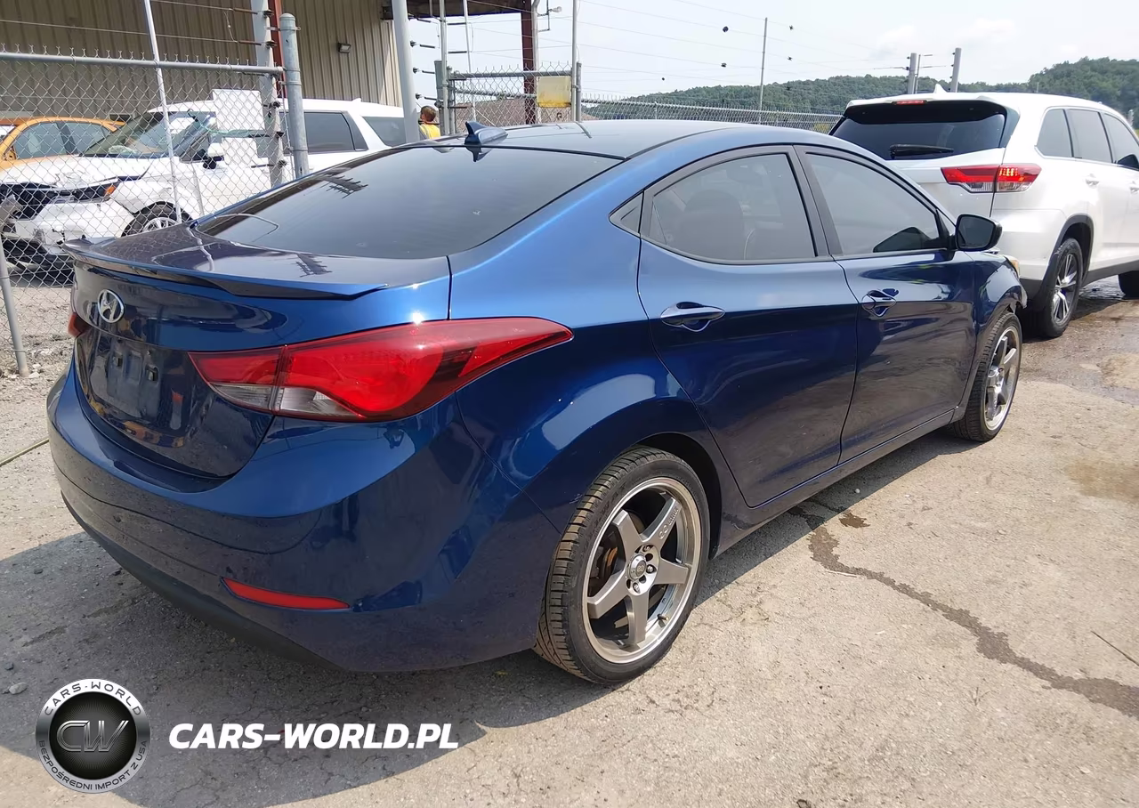2016 Hyundai Elantra Se VIN:5NPDH4AE4GH744998 - 4