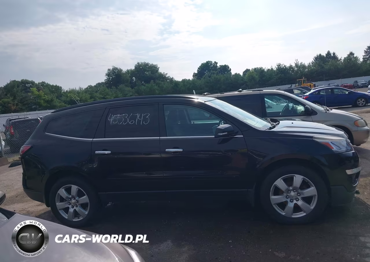 2017 Chevrolet Traverse Lt VIN:1GNKRGKD2HJ294697 - 13