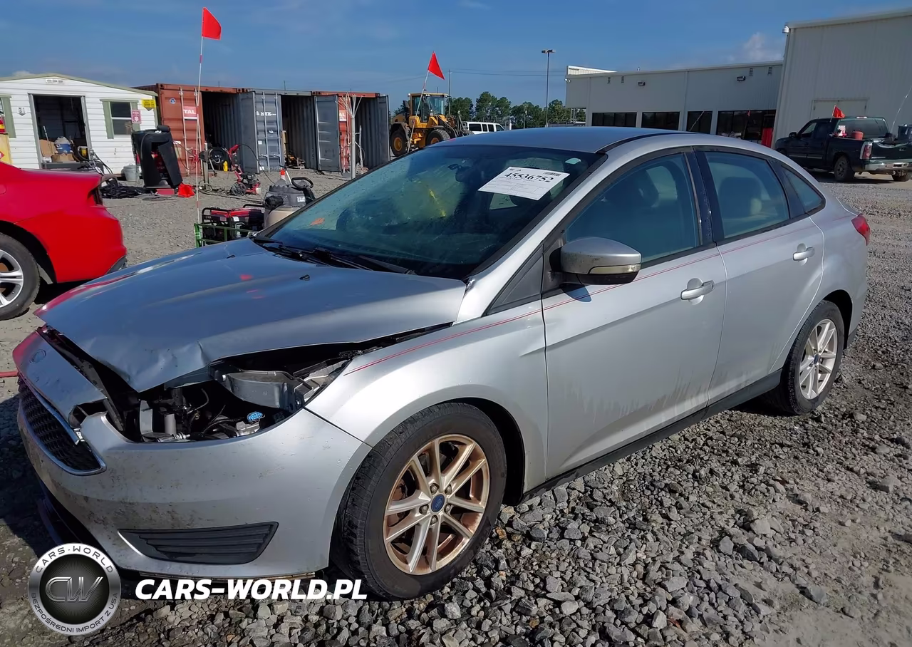 2015 Ford Focus Se VIN:1FADP3F26FL353878 - 6