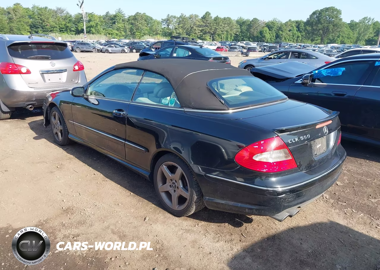 2007 Mercedes-Benz Clk 550 VIN:WDBTK72F77T075898 - 3
