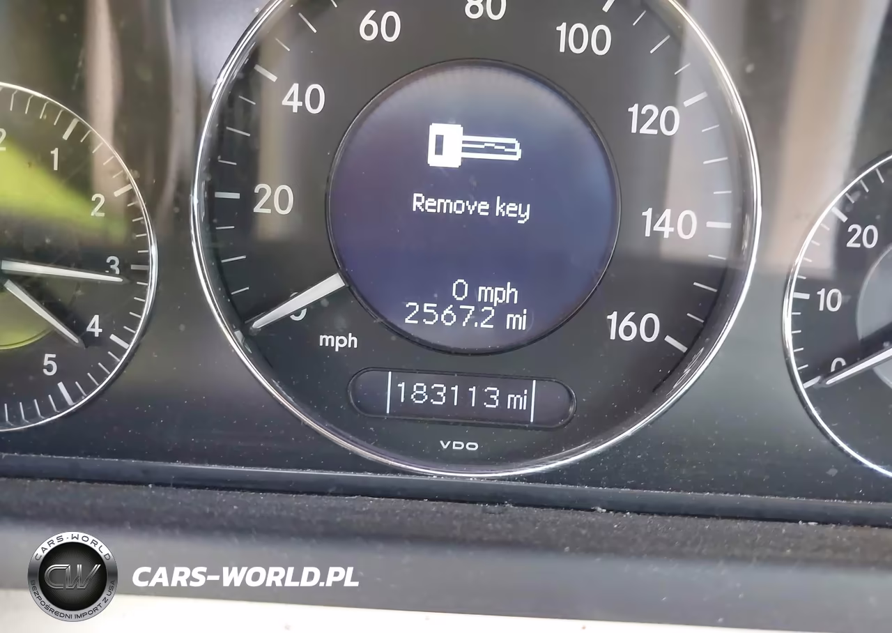 2007 Mercedes-Benz Clk 550 VIN:WDBTK72F77T075898 - 7