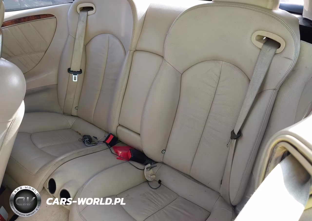 2007 Mercedes-Benz Clk 550 VIN:WDBTK72F77T075898 - 8