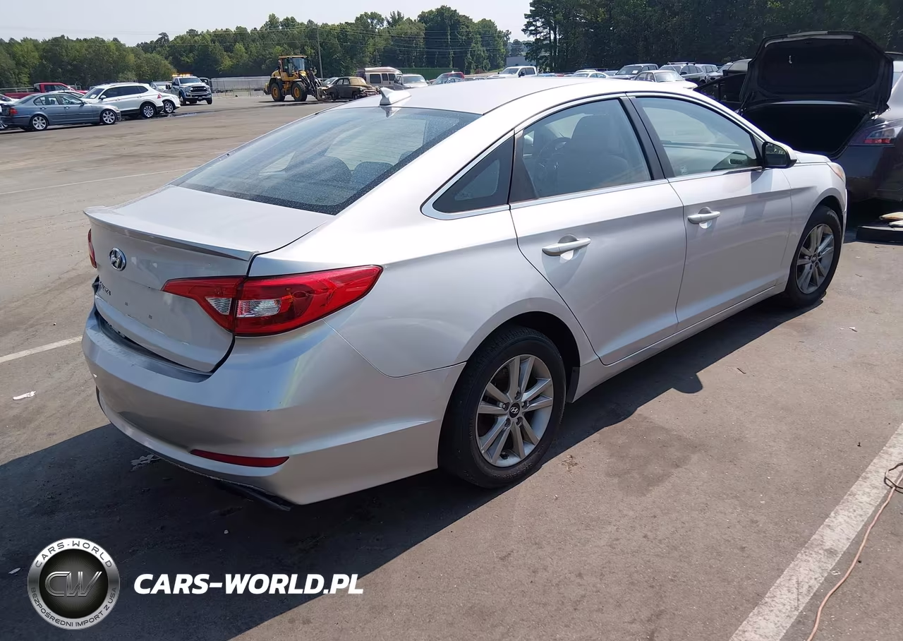2016 Hyundai Sonata Se VIN:5NPE24AF3GH378319 - 4