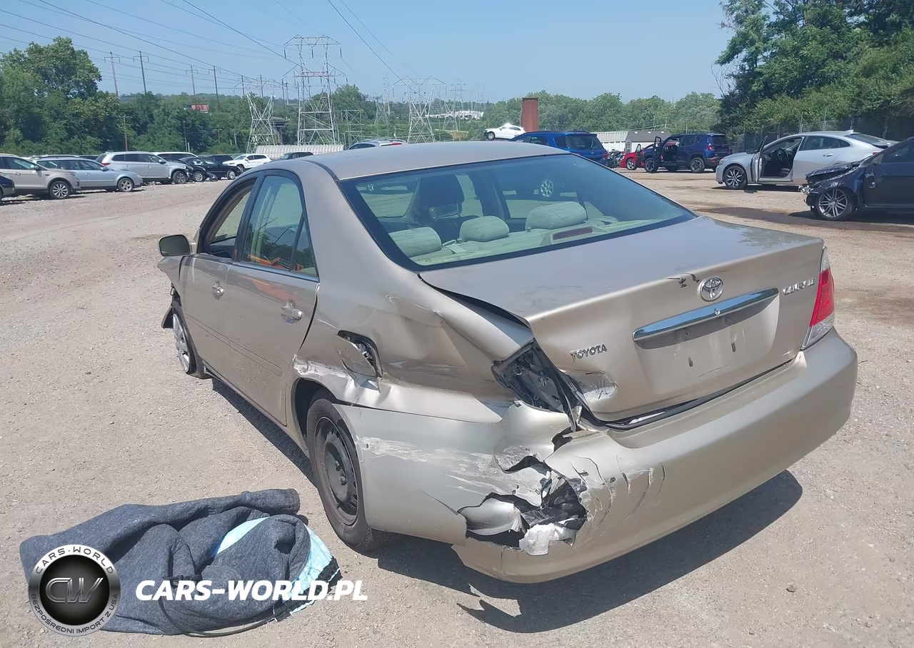 2005 Toyota Camry Le VIN:4T1BE30K95U561600 - 13