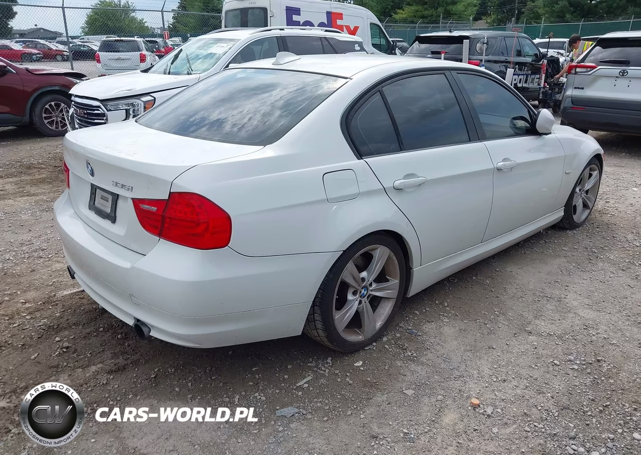 2011 BMW 335I VIN:WBAPM5G55BNN00983 - 4