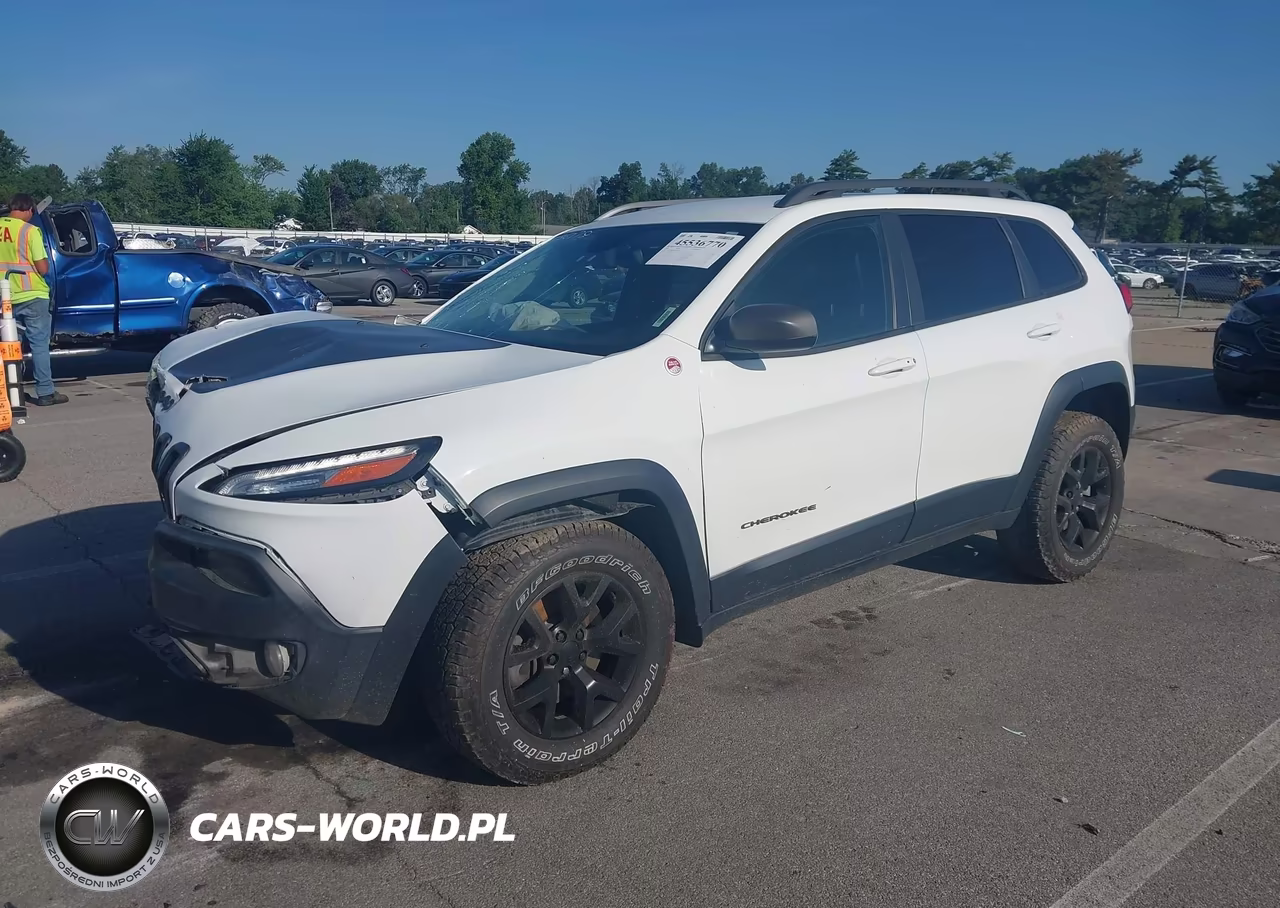 2015 Jeep Cherokee Trailhawk VIN:1C4PJMBSXFW623648 - 2