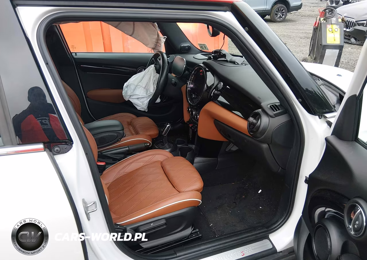2024 Mini Hardtop Cooper S VIN:WMW53DK04R2U33952 - 5