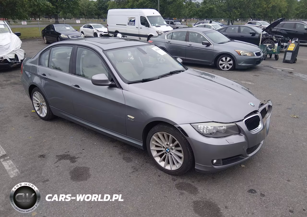 2011 BMW 328I xDrive – zdjęcie 1 z 16
