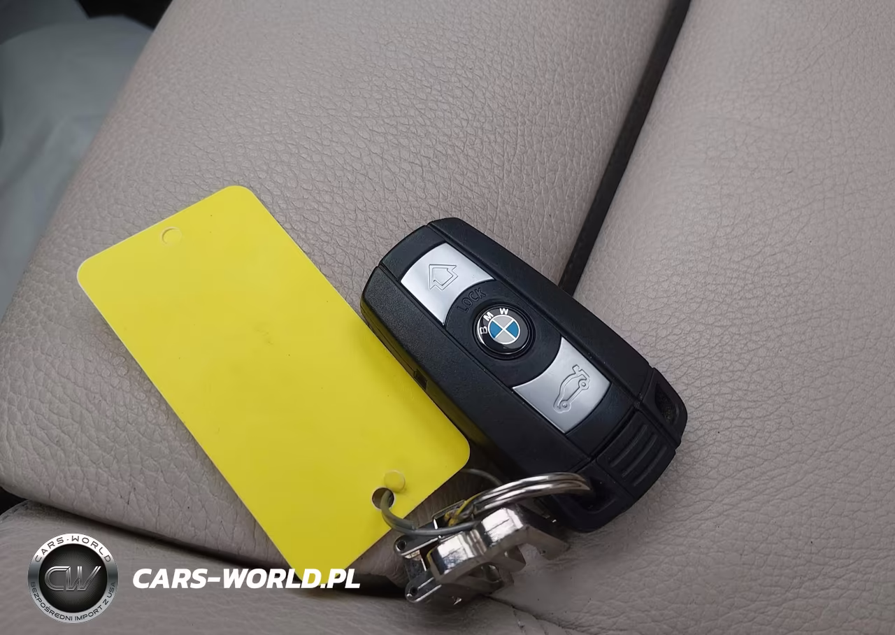 2011 BMW 328I xDrive VIN:WBAPK7C51BA773238 - 11