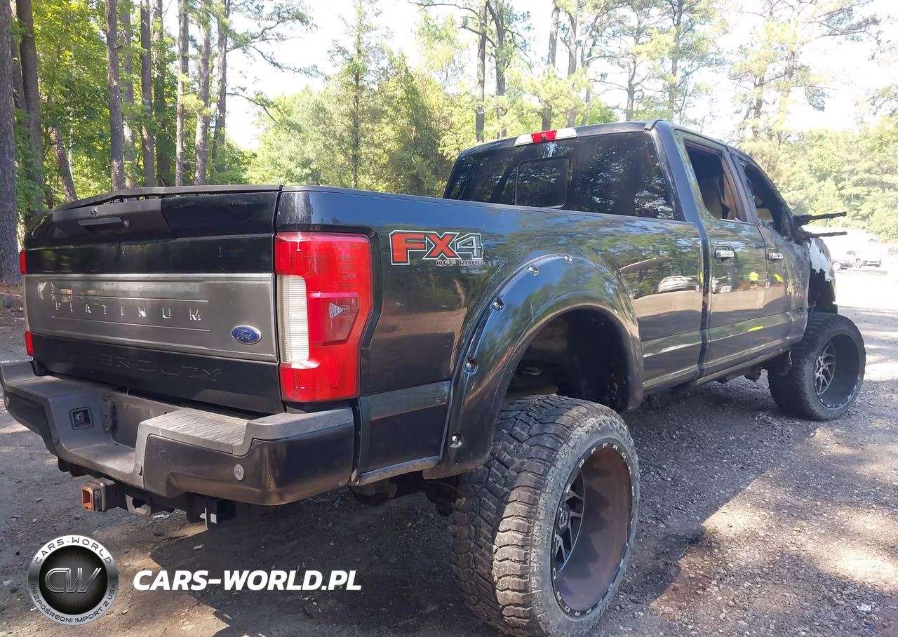 2017 Ford F-350 Platinum VIN:1FT8W3BT4HEB45633 - 4