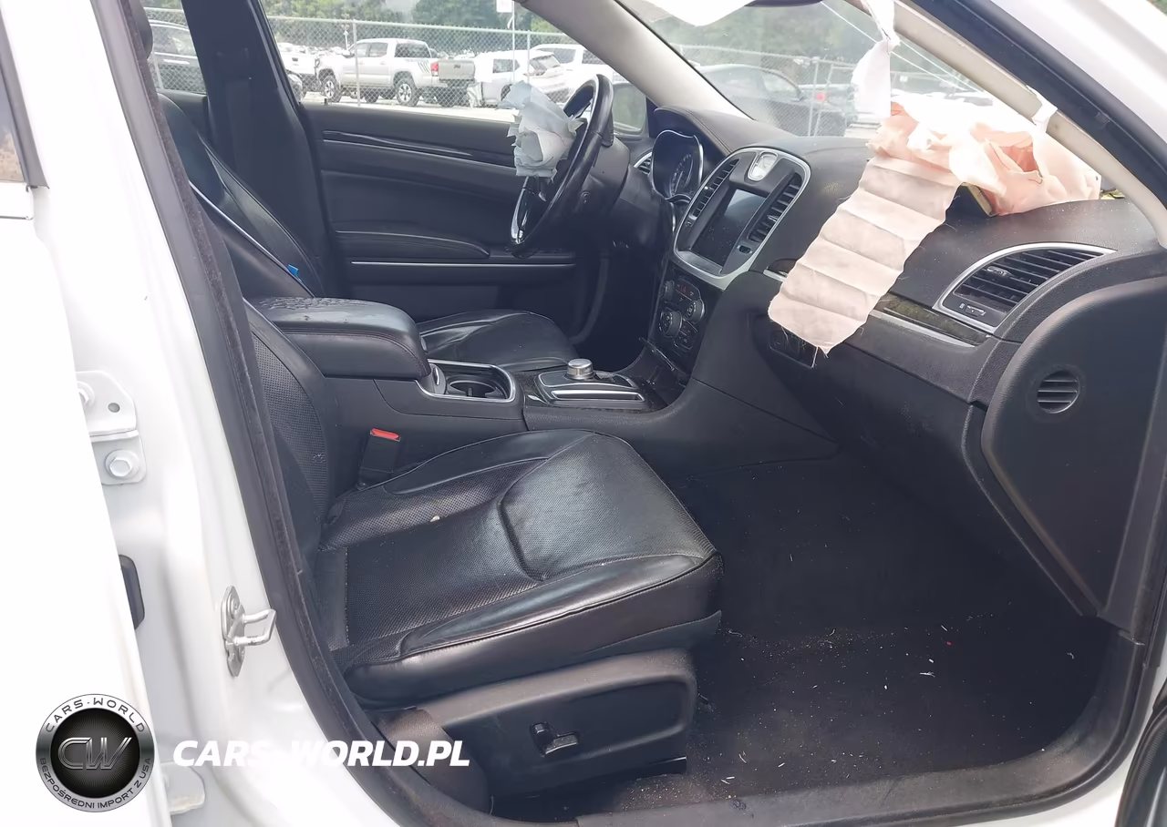 2019 Chrysler 300 Limited Awd VIN:2C3CCAKG4KH689998 - 5