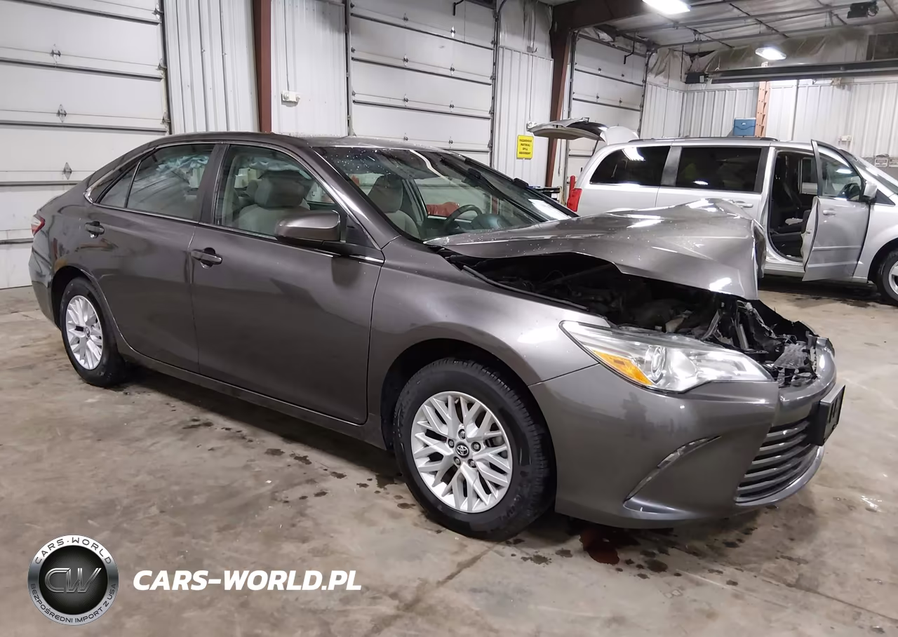 2017 Toyota Camry Le – zdjęcie 1 z 18