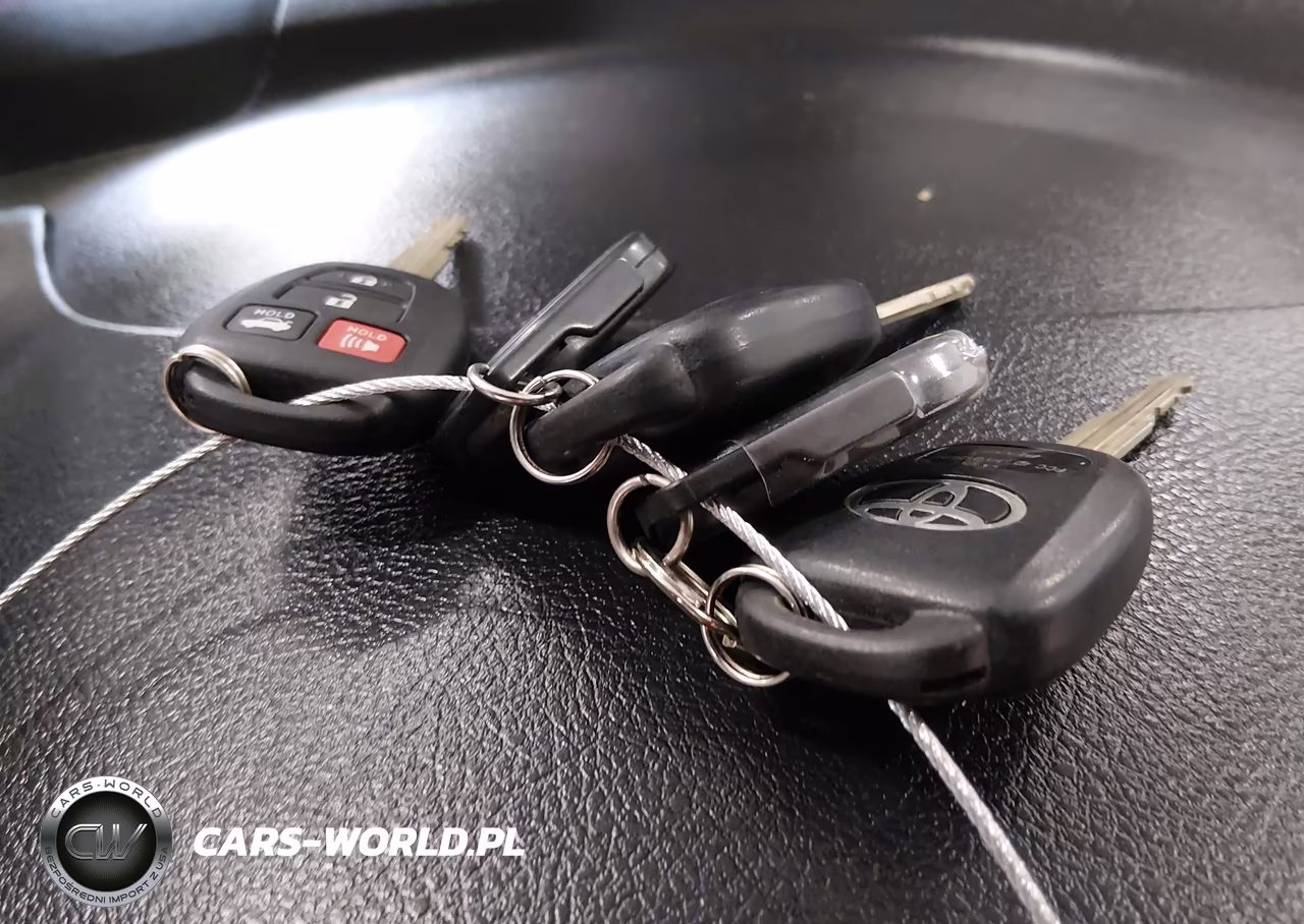 2017 Toyota Camry Le VIN:4T1BF1FK9HU692510 - 11