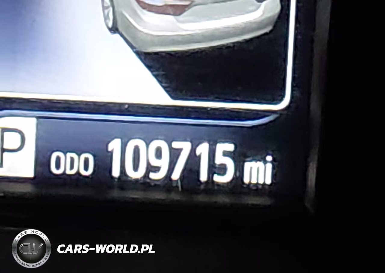 2017 Toyota Camry Le VIN:4T1BF1FK9HU692510 - 16