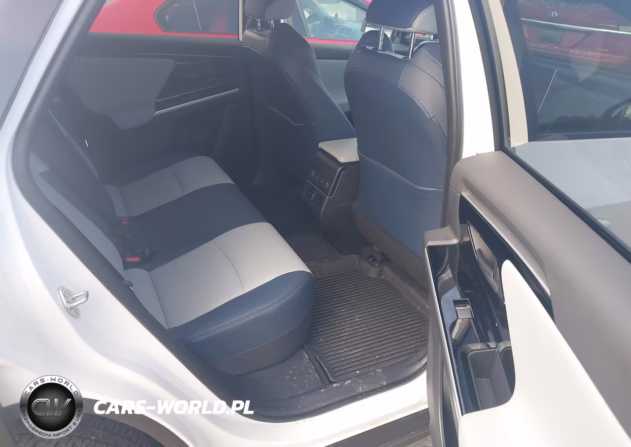 2025 Subaru Solterra Limited VIN:JTMABABA2SA107073 - 8