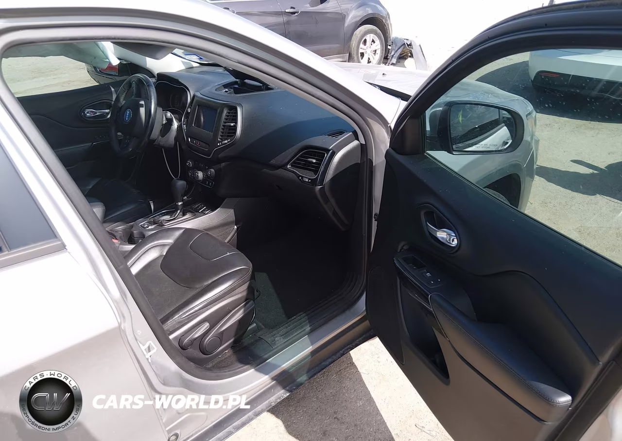 2019 Jeep Cherokee Altitude Fwd VIN:1C4PJLLB3KD485045 - 5