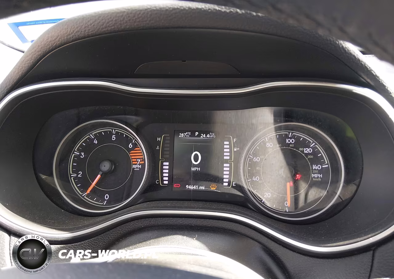 2019 Jeep Cherokee Altitude Fwd VIN:1C4PJLLB3KD485045 - 7