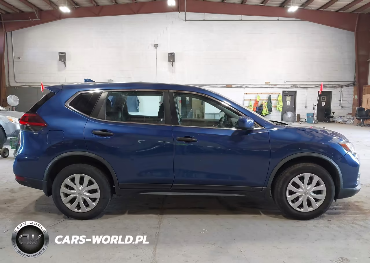 2018 Nissan Rogue S VIN:JN8AT2MV0JW329247 - 13