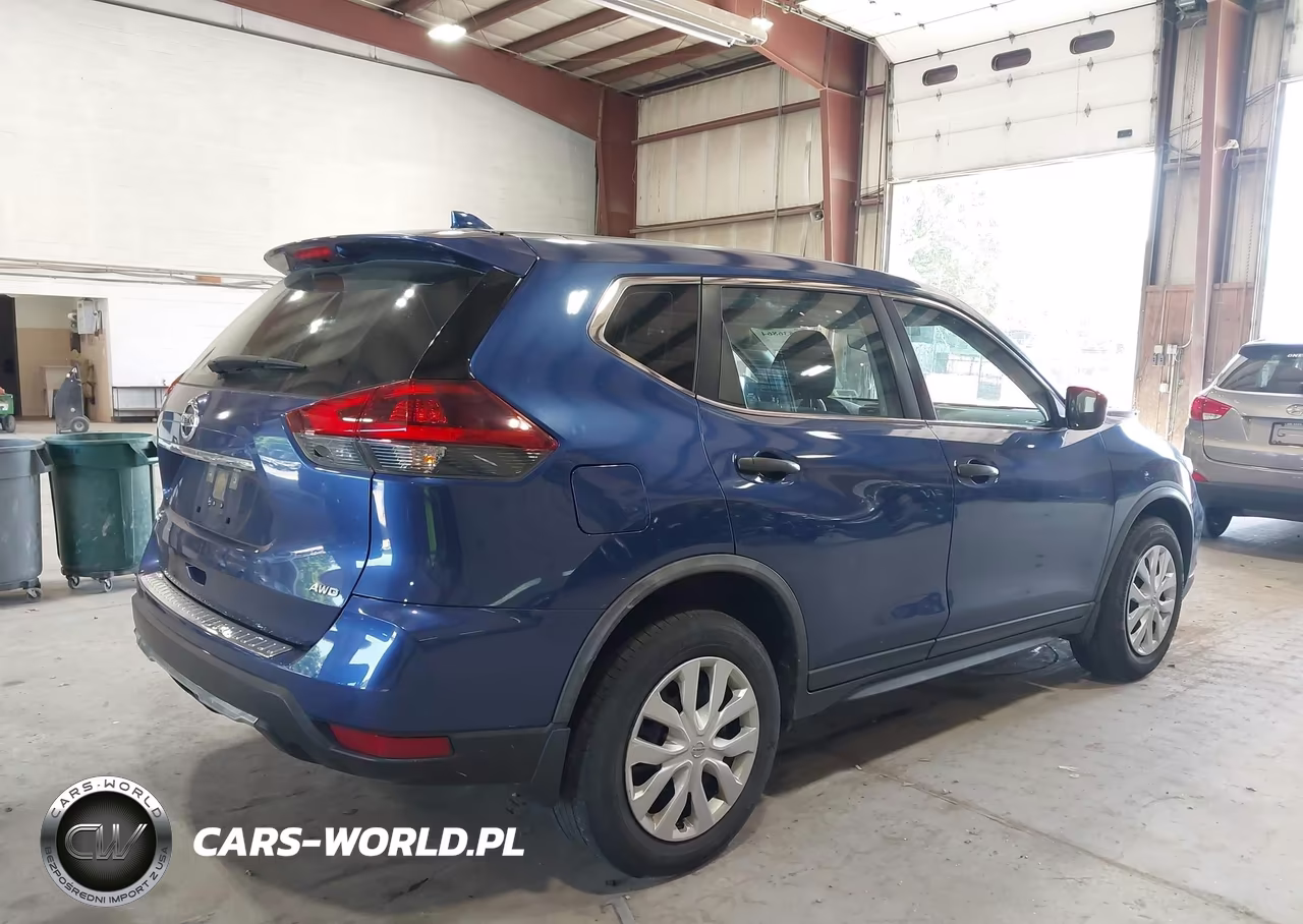 2018 Nissan Rogue S VIN:JN8AT2MV0JW329247 - 4