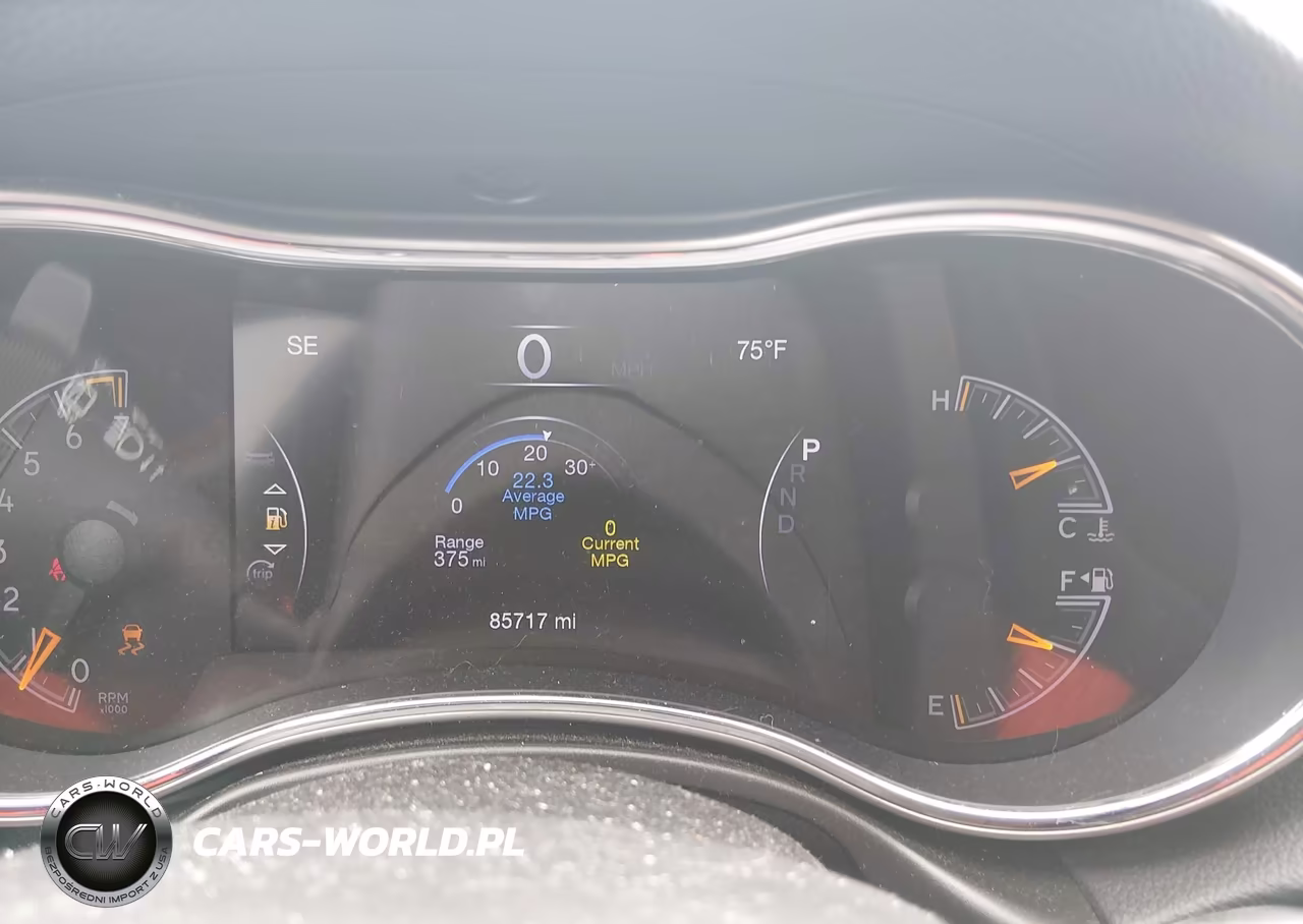 2019 Jeep Grand Cherokee Laredo E 4X4 VIN:1C4RJFAG5KC754208 - 15