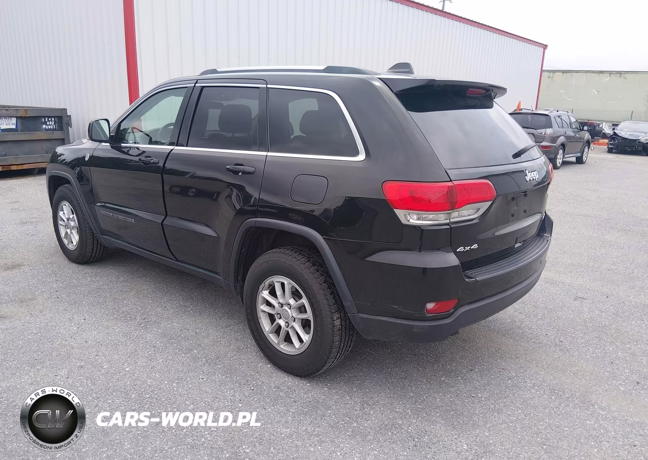 2019 Jeep Grand Cherokee Laredo E 4X4 VIN:1C4RJFAG5KC754208 - 3