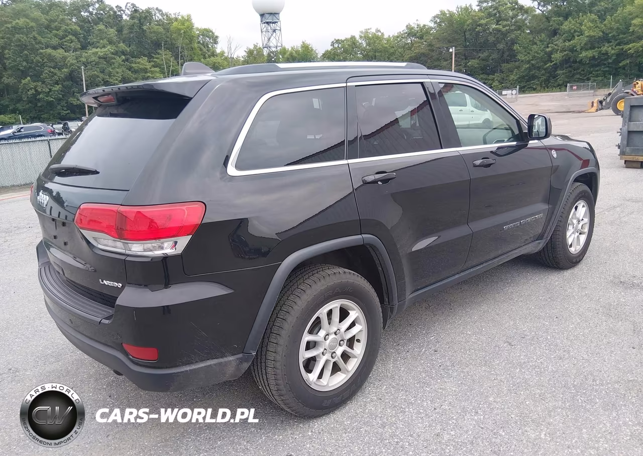 2019 Jeep Grand Cherokee Laredo E 4X4 VIN:1C4RJFAG5KC754208 - 4