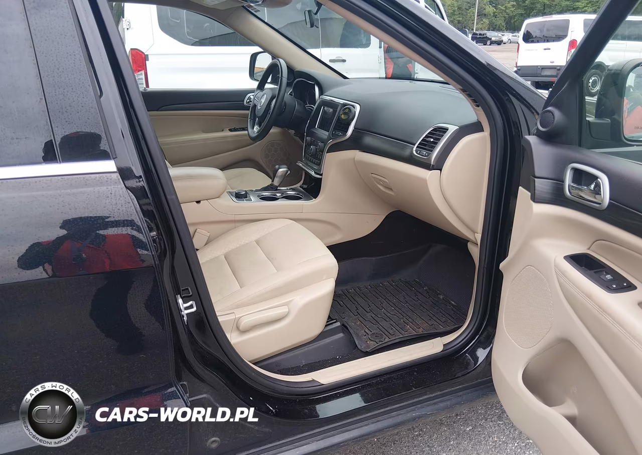 2019 Jeep Grand Cherokee Laredo E 4X4 VIN:1C4RJFAG5KC754208 - 5