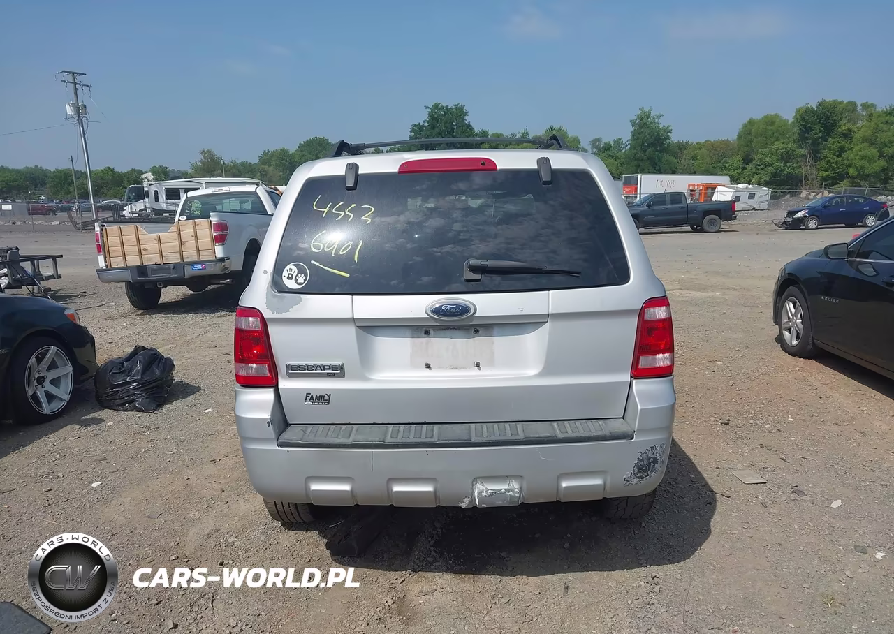 2008 Ford Escape Xlt VIN:1FMCU03158KA39281 - 16