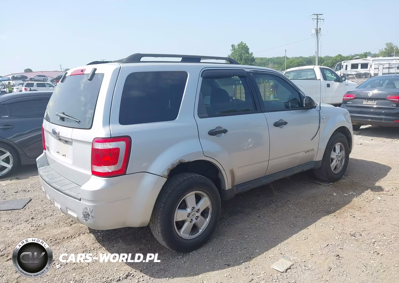 2008 Ford Escape Xlt VIN:1FMCU03158KA39281 - 4