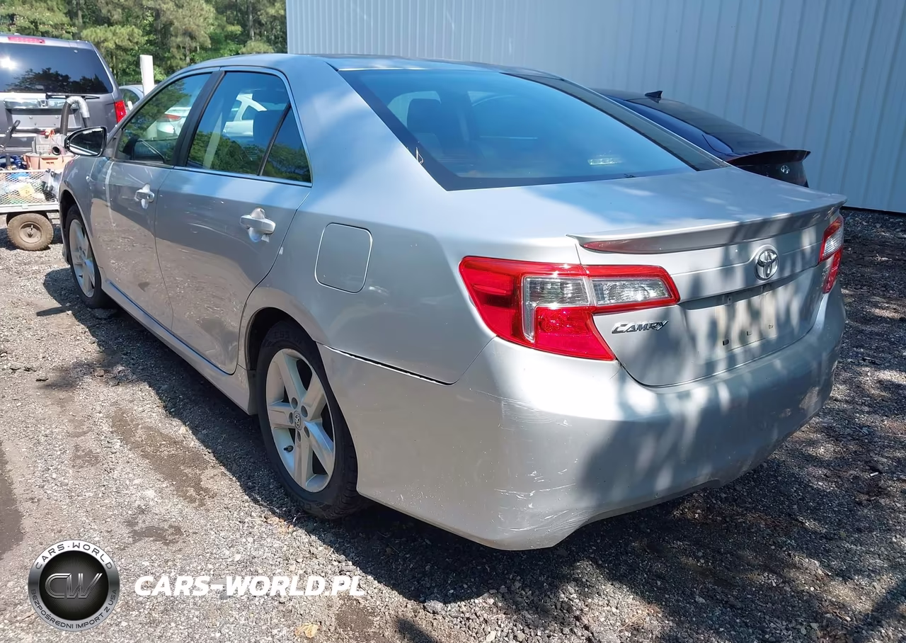 2013 Toyota Camry Se VIN:4T1BF1FK5DU668490 - 3