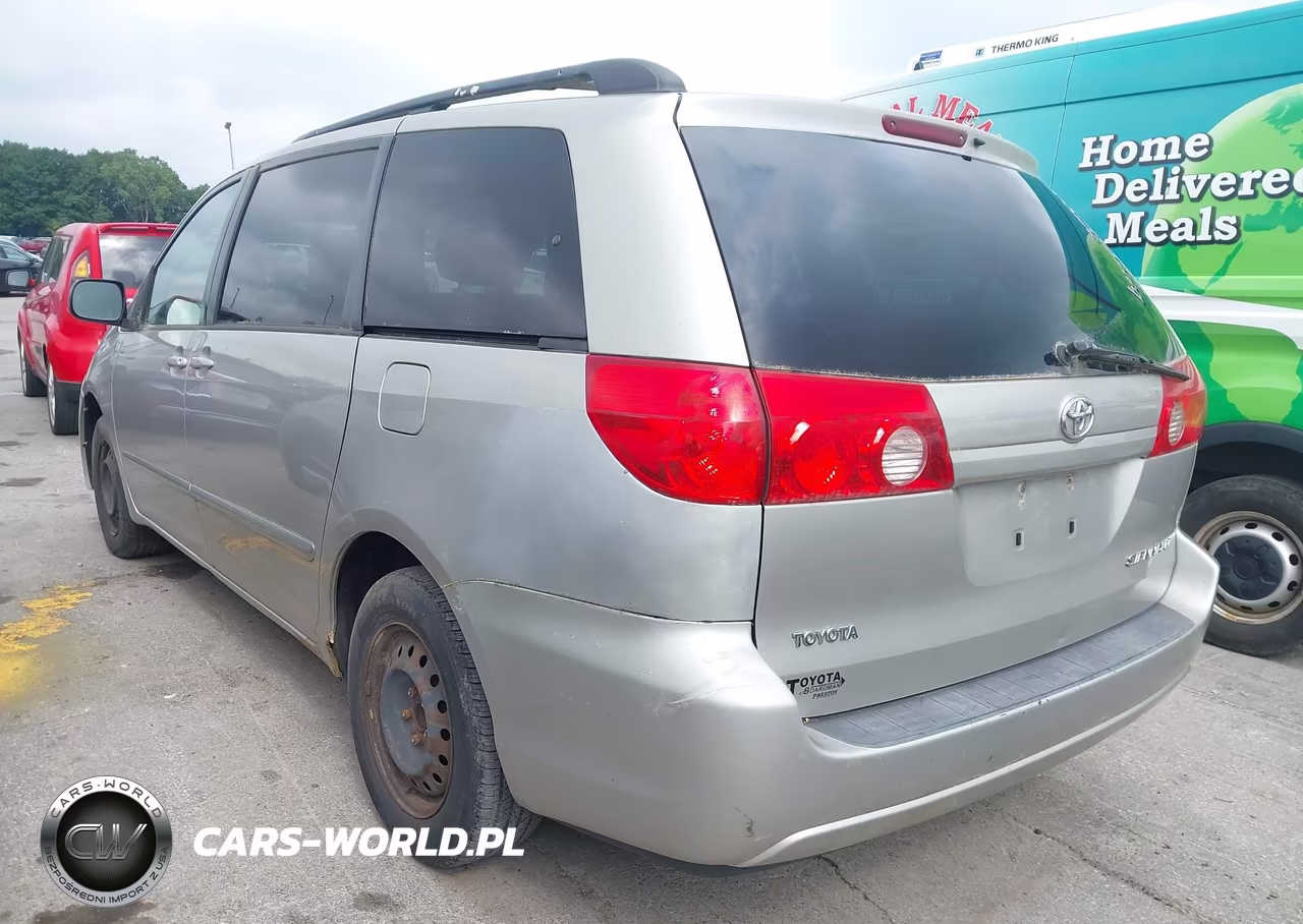 2008 Toyota Sienna Le VIN:5TDZK23C38S211317 - 3