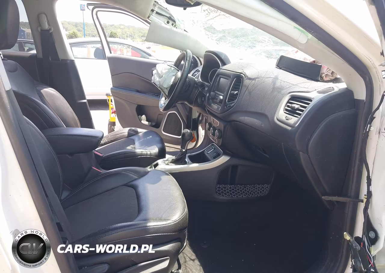2018 Jeep Compass Latitude Fwd VIN:3C4NJCBB9JT462242 - 5